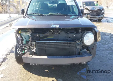 2017 Jeep Patriot Latitude Fwd z USA, uszkodzony, nr VIN 1C4NJPFB9HD183164